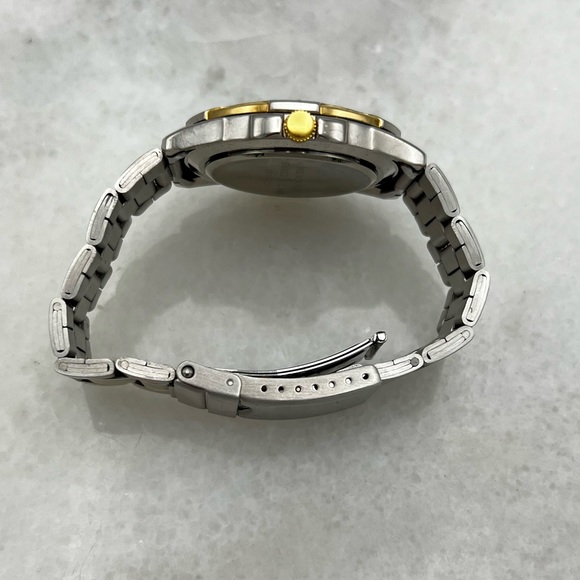 PDI Gold & Silver Watch - Picture 3 of 5